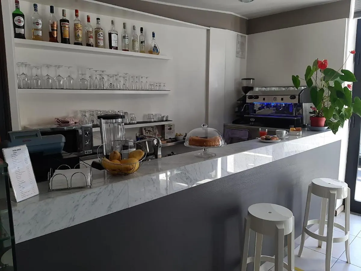 Hotel Aniene Rzym 3*,