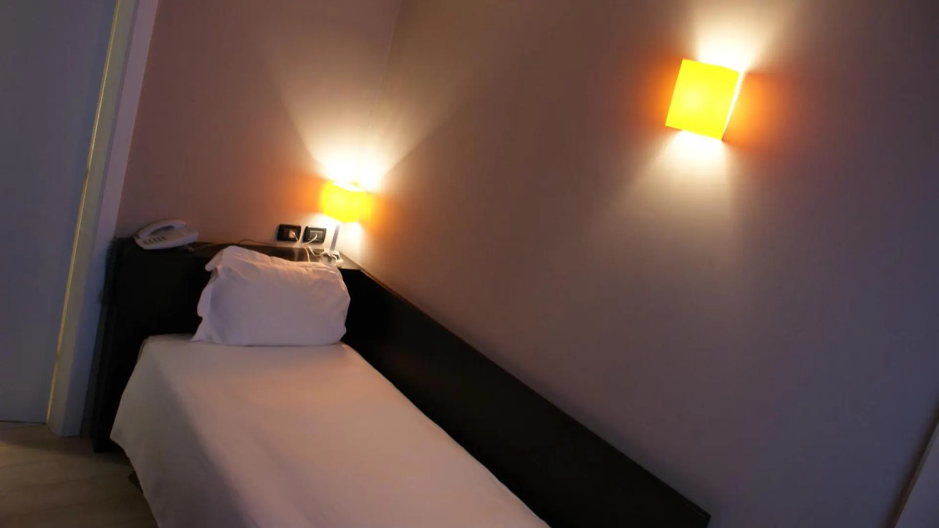 Hotel Aniene Rzym 3*,  Włochy